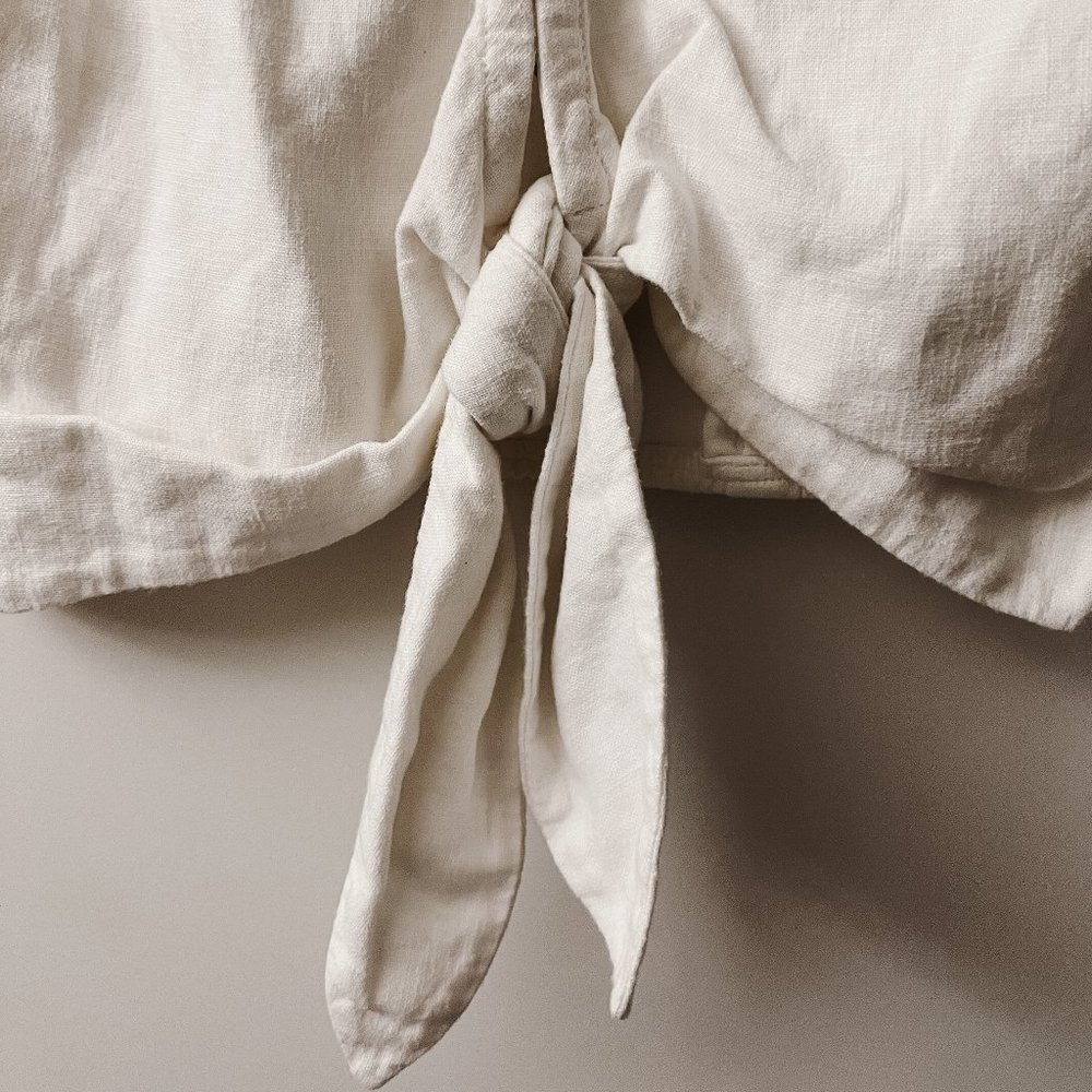 NWT Abercrombie and Fitch Cropped Tie-Front Linen-Blend Top